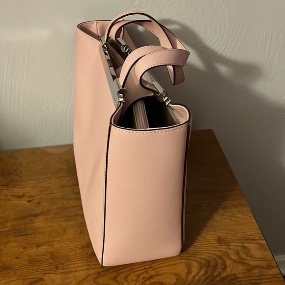 Michael Kors Pink Bag - Picture 2 of 7
